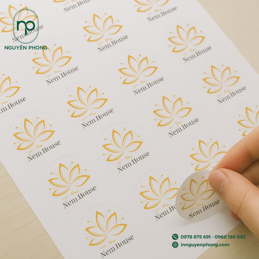 in-logo-nha-hang-gia-re-tai-ha-noi